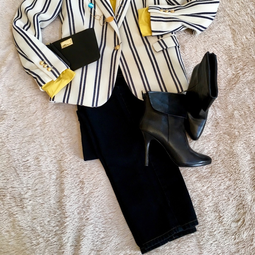 Calvin Klein Classic Straight-Leg Jeans